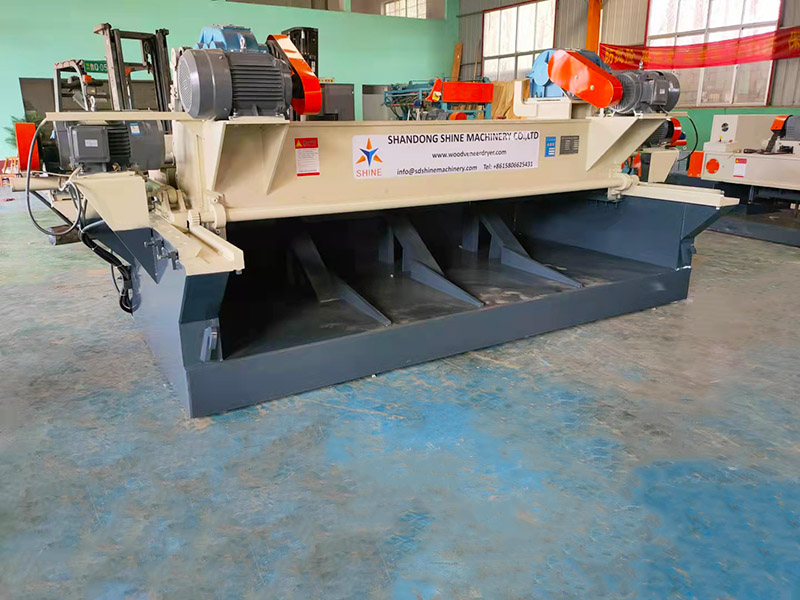 Гидравлический окорочный станок