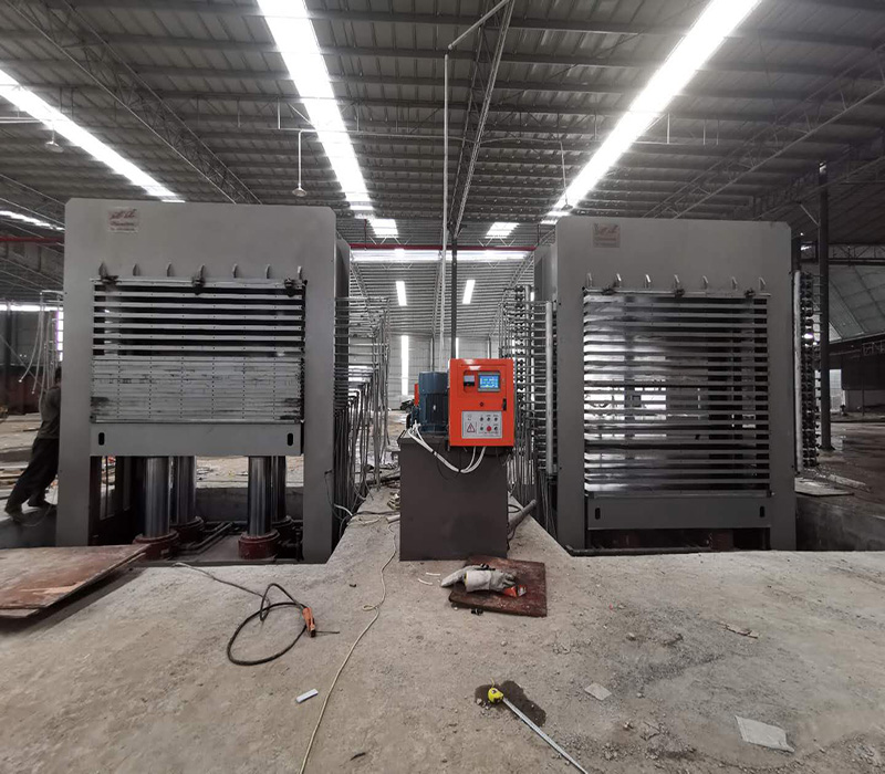 Пресс для формовки фанеры