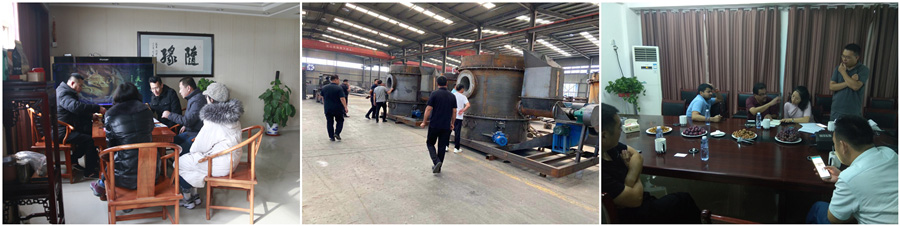 На выставке