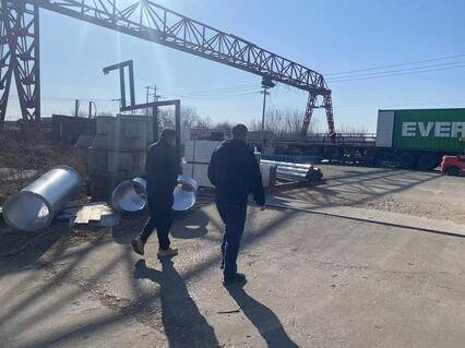 ลูกค้ารัสเซียเข้าเยี่ยมชมโรงงาน